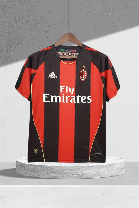 AC Milan 2010–2011 Heimtrikot