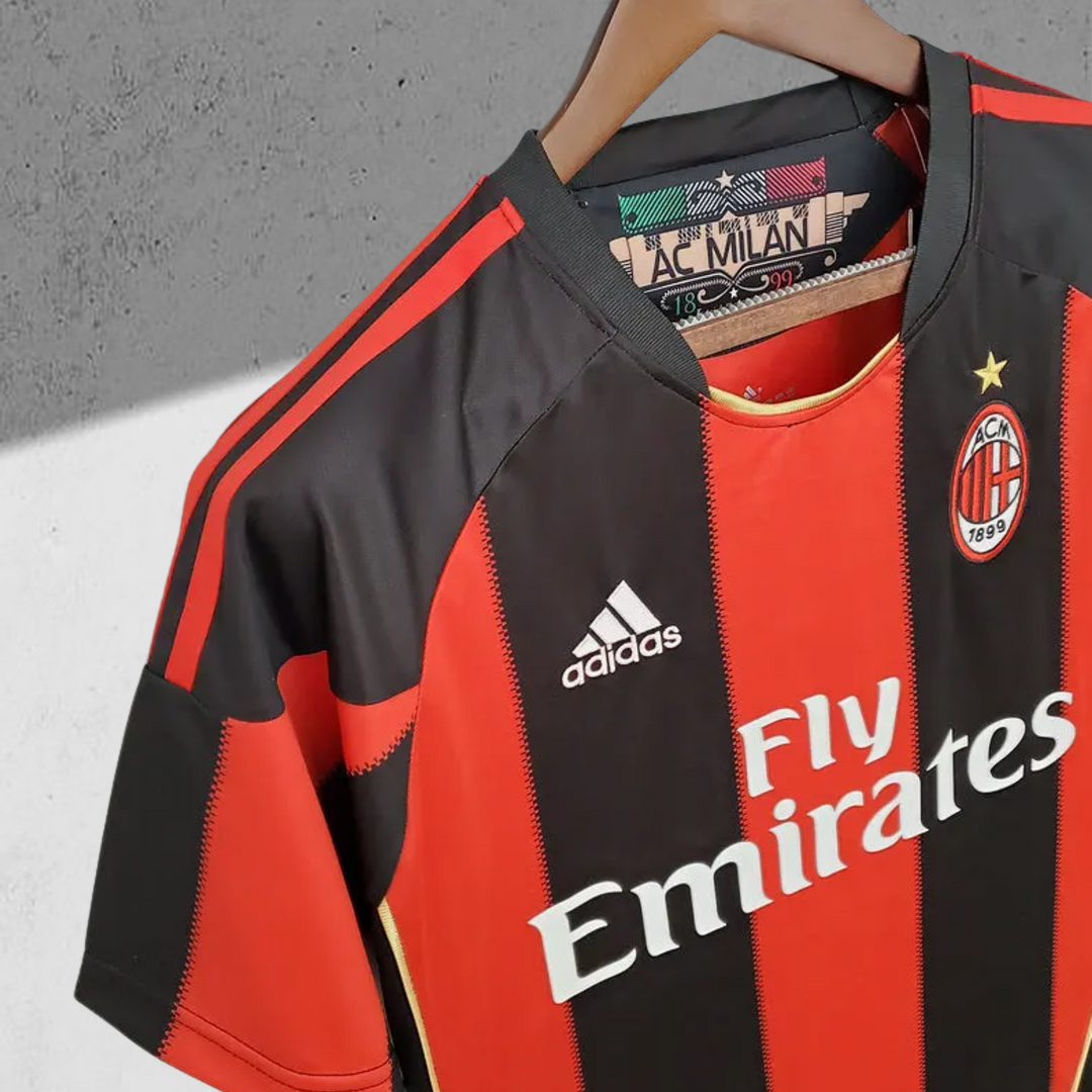 AC Milan 2010–2011 Heimtrikot