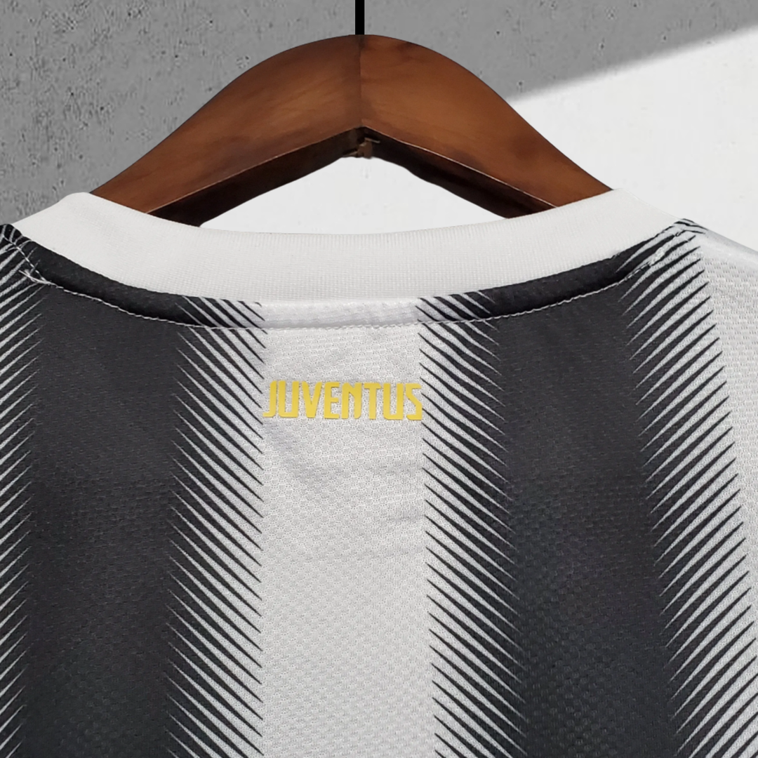 Juventus 2010–2011 Heimtrikot