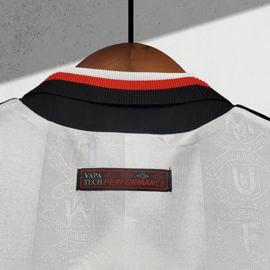 Manchester United 1998–1999 Auswärtstrikot
