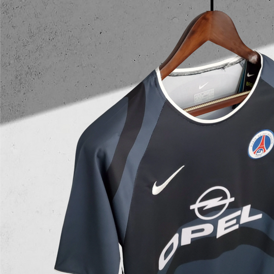 Paris Saint-Germain 2001–2002 3. Trikot