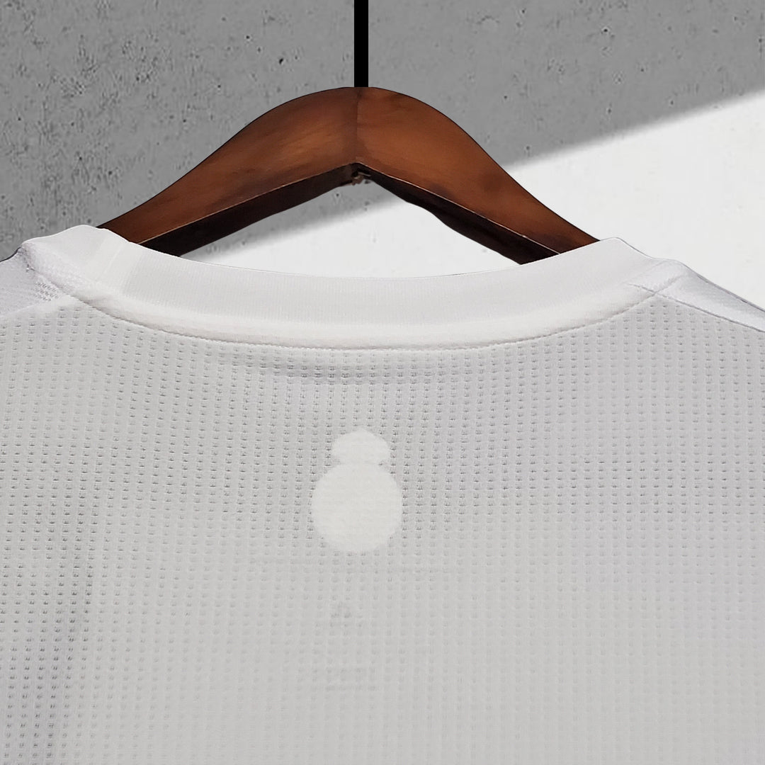 Real Madrid 2015–2016 Heimtrikot