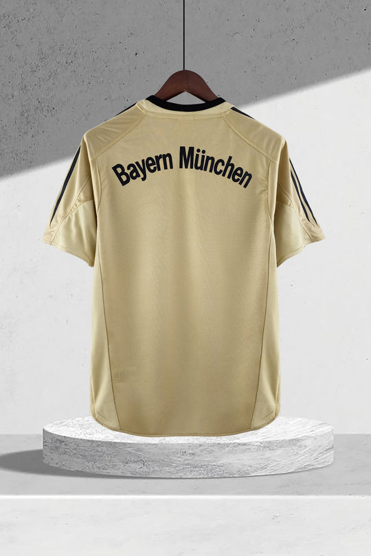 Bayern München 2004–2005 Auswärtstrikot