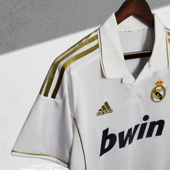 Real Madrid 2011–2012 Heimtrikot