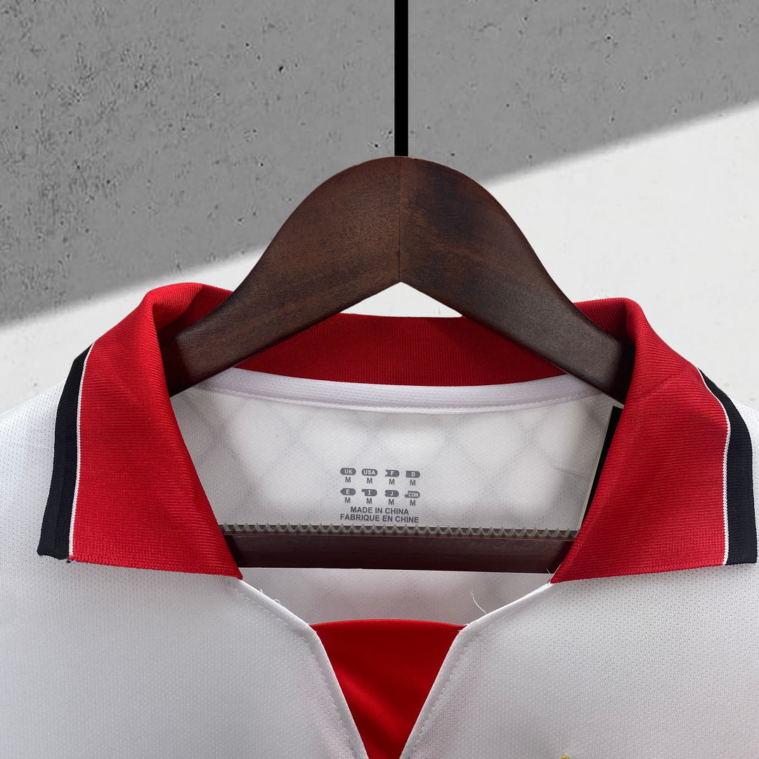 Rayo Vallecano 2001–2002 Heimtrikot