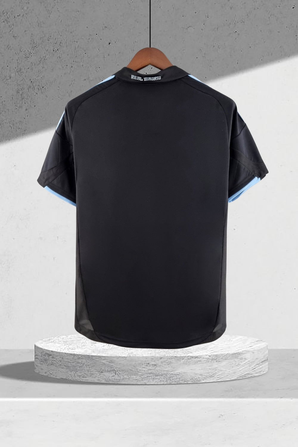 Real Madrid 2009–2010 Auswärtstrikot