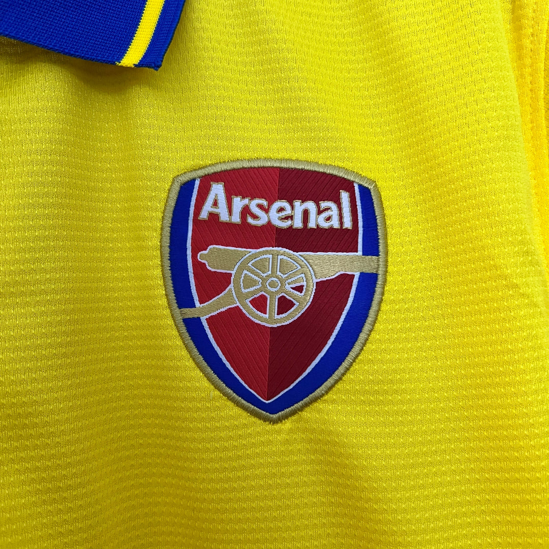 Arsenal 2013–2014 Auswärtstrikot