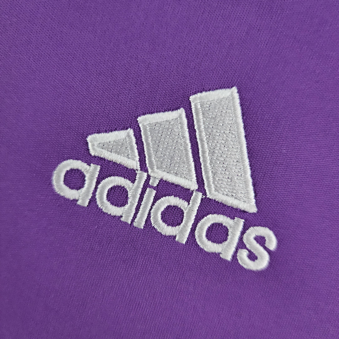 Real Madrid 2016–2017 Auswärtstrikot