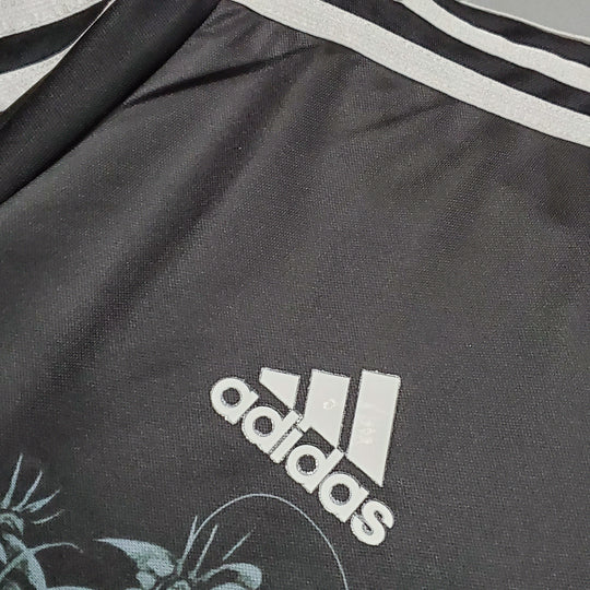 Real Madrid 2014–2015 3. Trikot