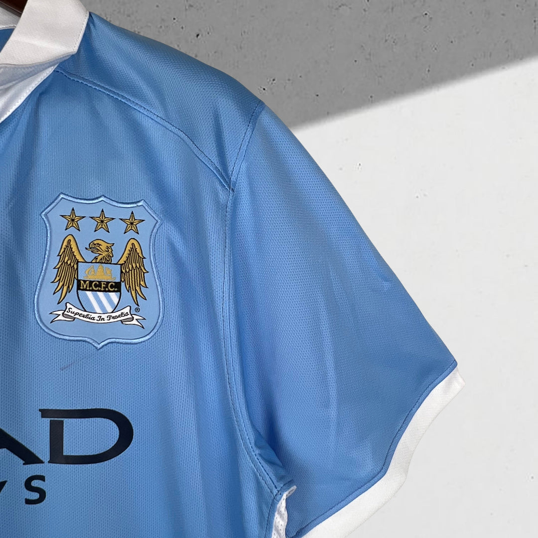 Manchester City 2015–2016 Heimtrikot