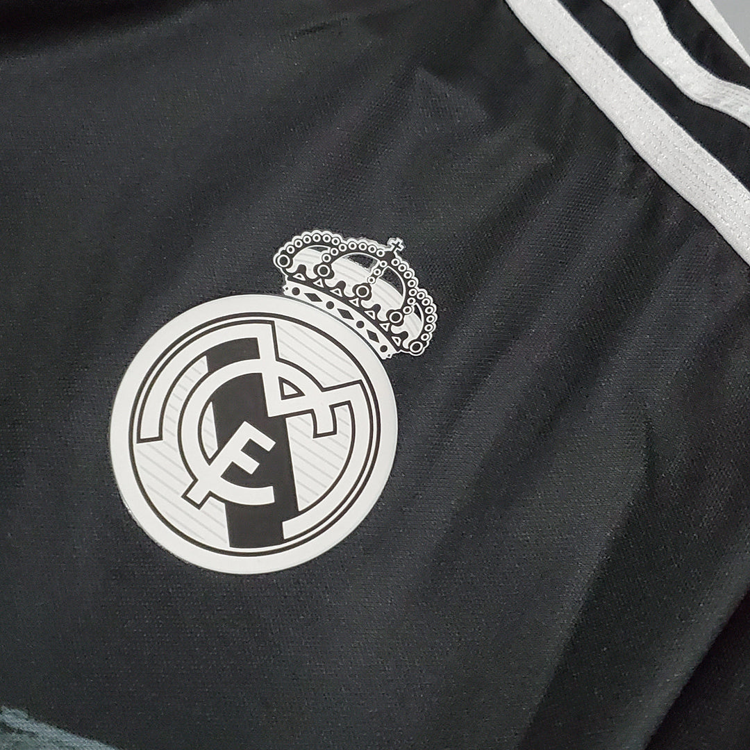 Real Madrid 2014–2015 3. Trikot