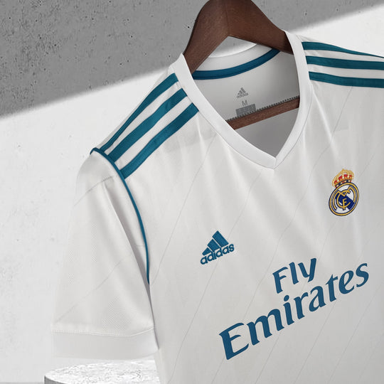 Real Madrid 2017–2018 Heimtrikot