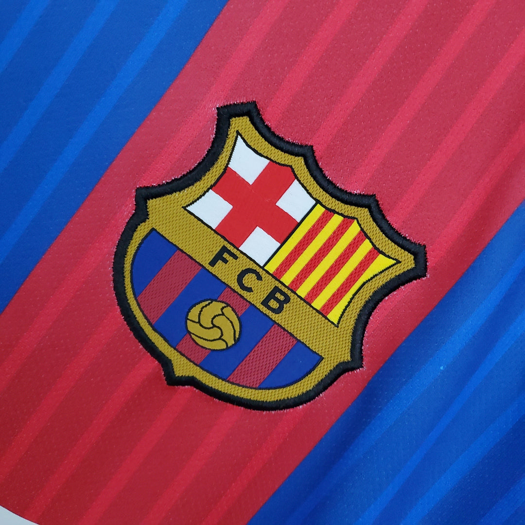Barcelona 2016–2017 Heimtrikot