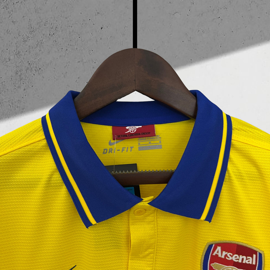 Arsenal 2013–2014 Auswärtstrikot