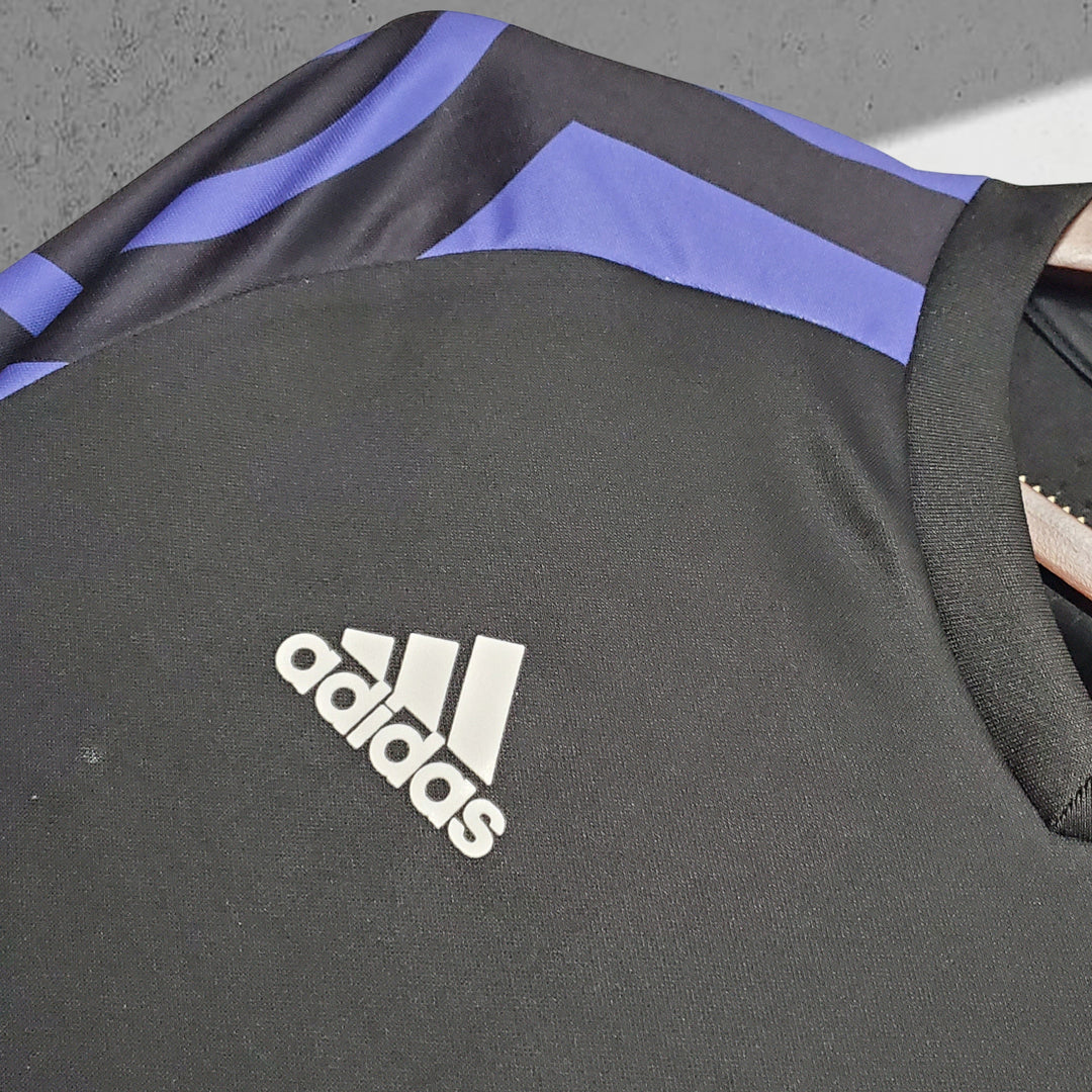 Real Madrid 2015–2016 3. Trikot