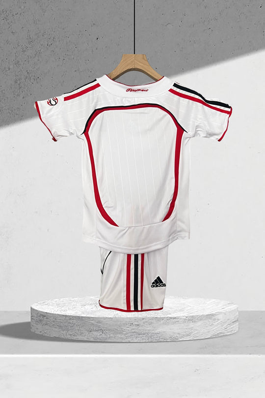 AC Milan 2007 Champions League Finale für Kinder