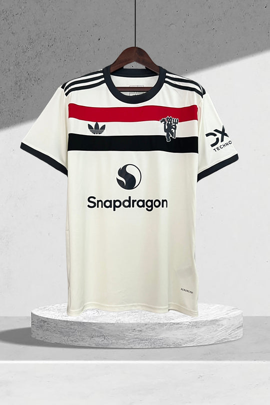 Manchester United 2024–2025 3. Trikot