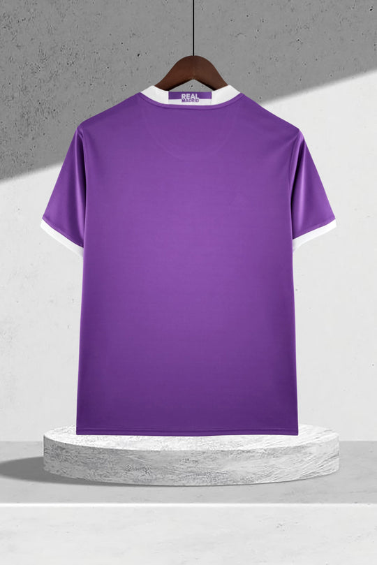 Real Madrid 2016–2017 Auswärtstrikot