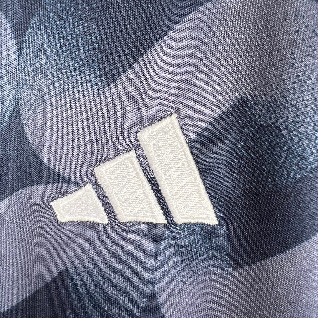 Real Madrid 2023–2024 Auswärtstrikot für Kinder