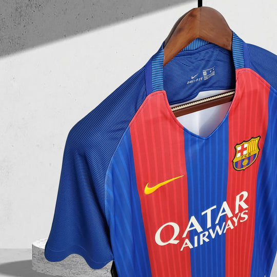 Barcelona 2016–2017 Heimtrikot