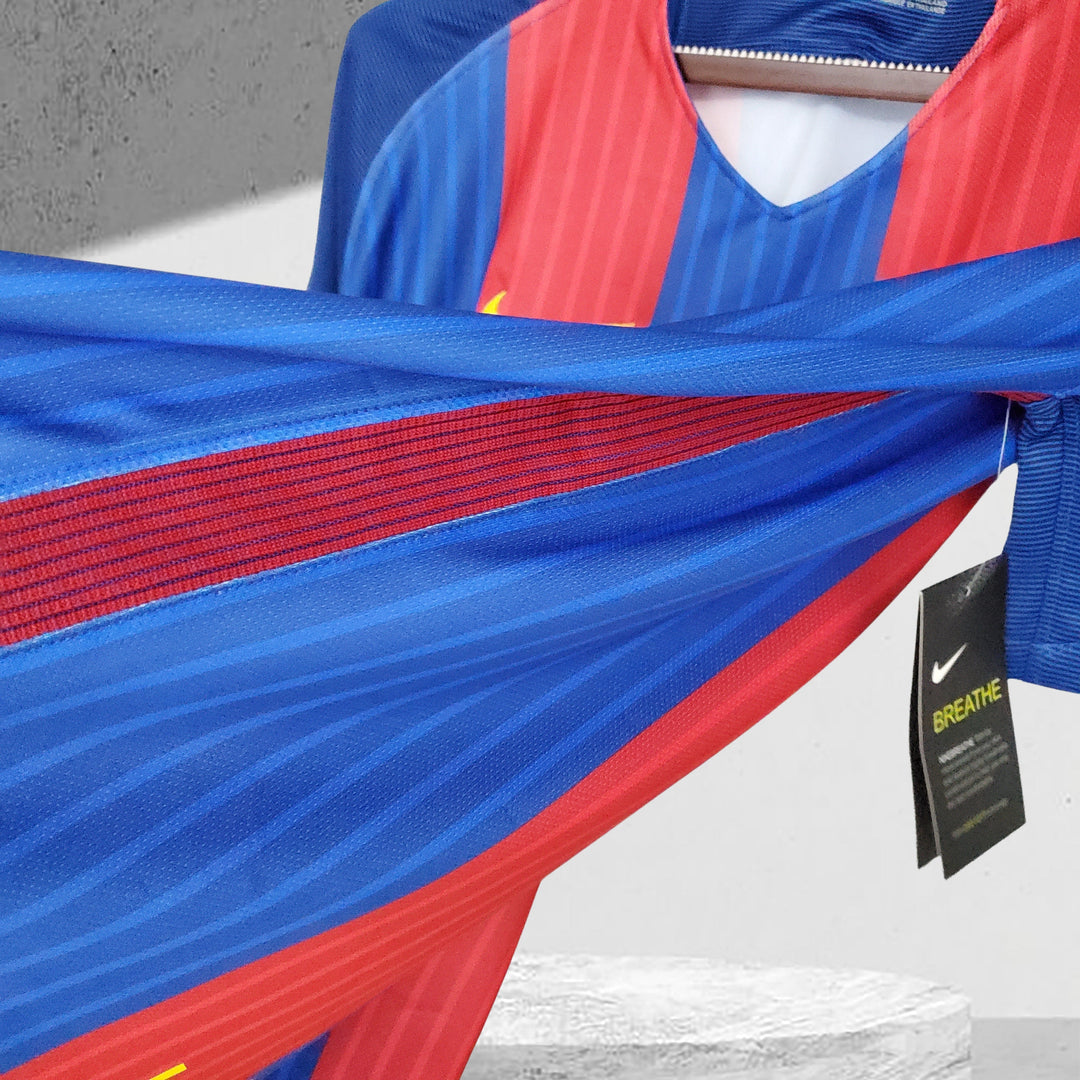 Barcelona 2016–2017 Heimtrikot