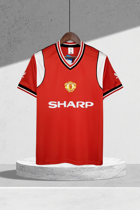 Manchester United 1985–1986 Heimtrikot