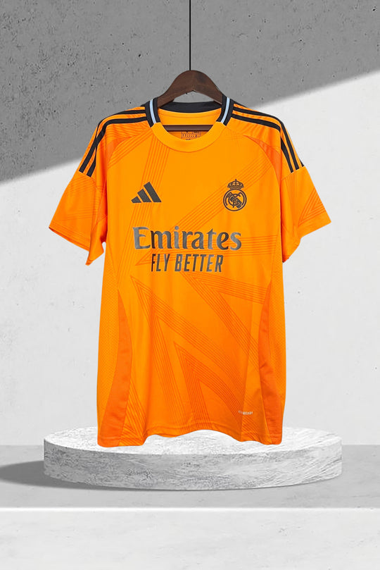 Real Madrid 2024–2025 Auswärtstrikot