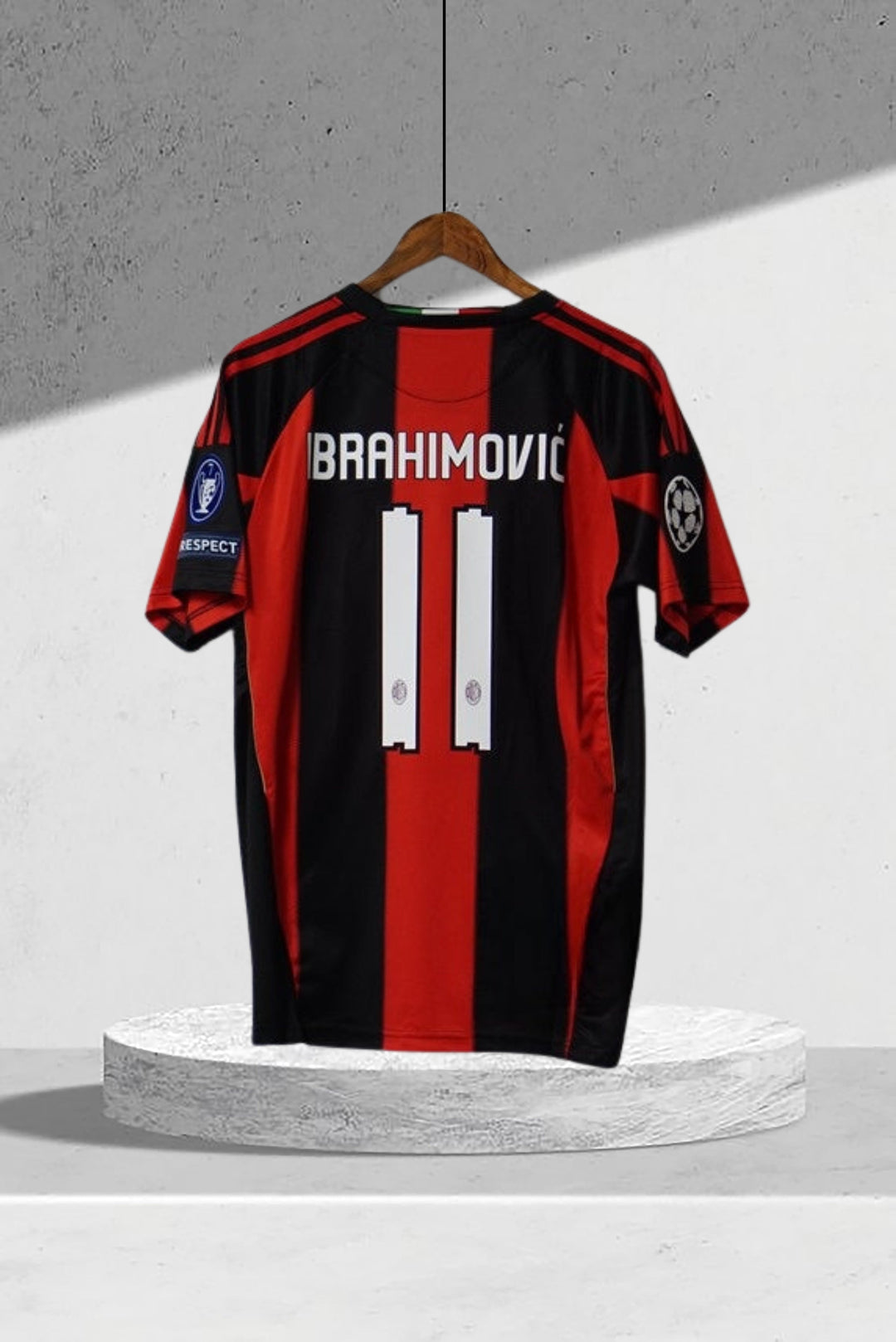 AC Milan 2010–2011 Heimtrikot
