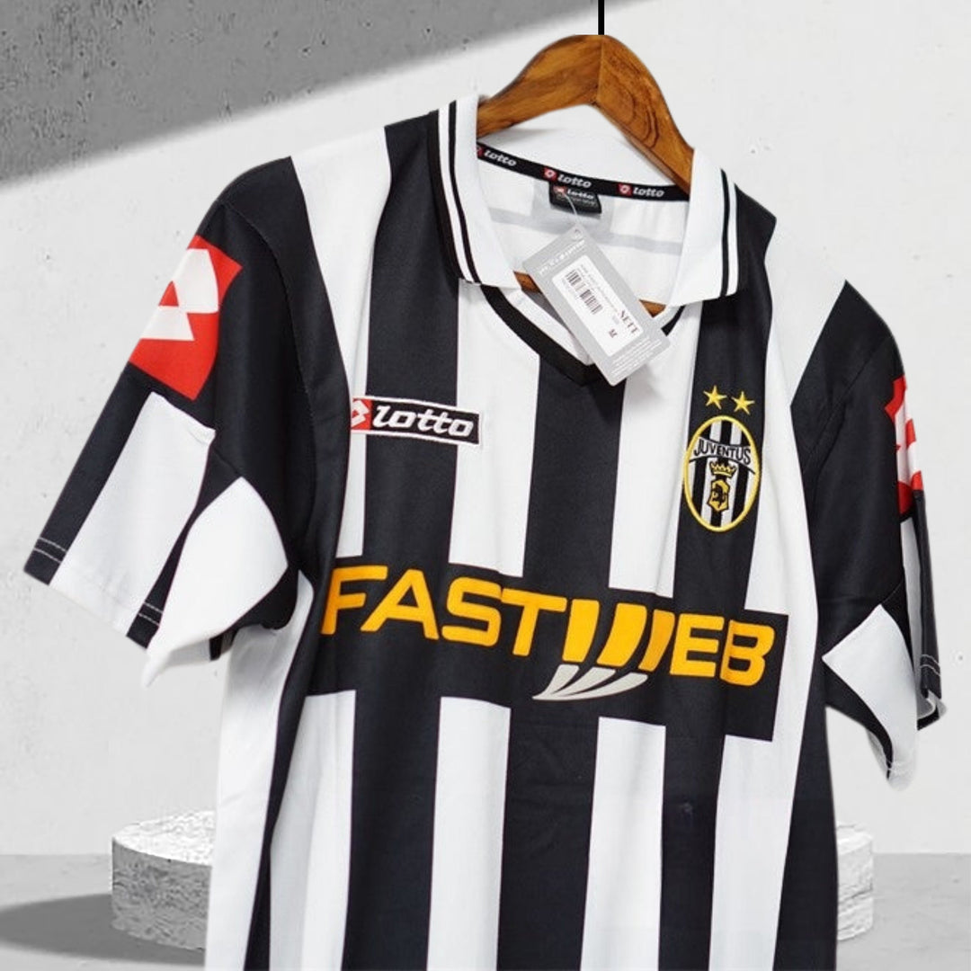 Juventus 2001–2002 Heimtrikot