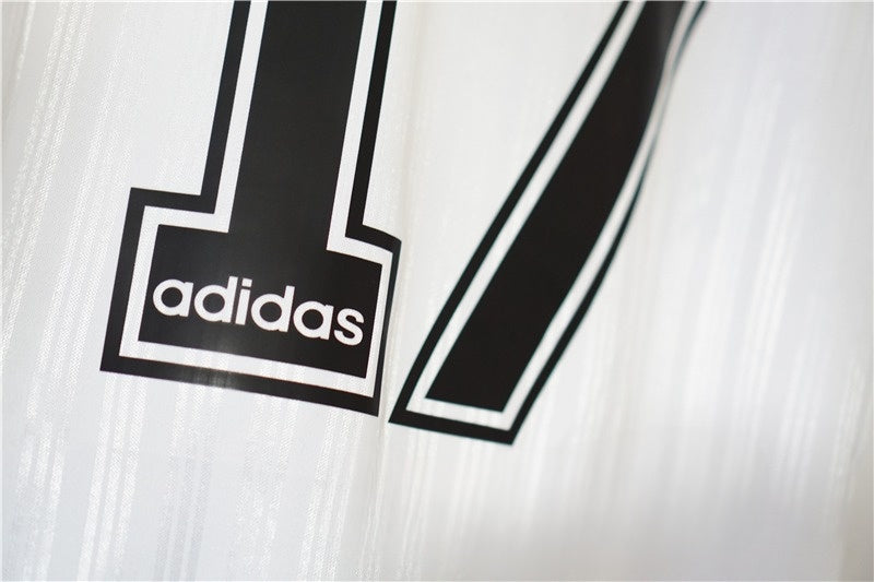 Liverpool 1995–1996 Auswärtstrikot